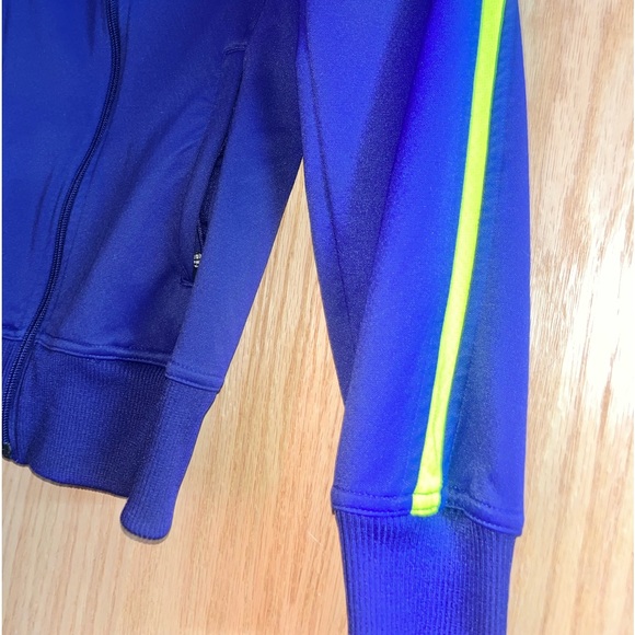 Nike dri-fit activewear jacket - Picture 6 of 7